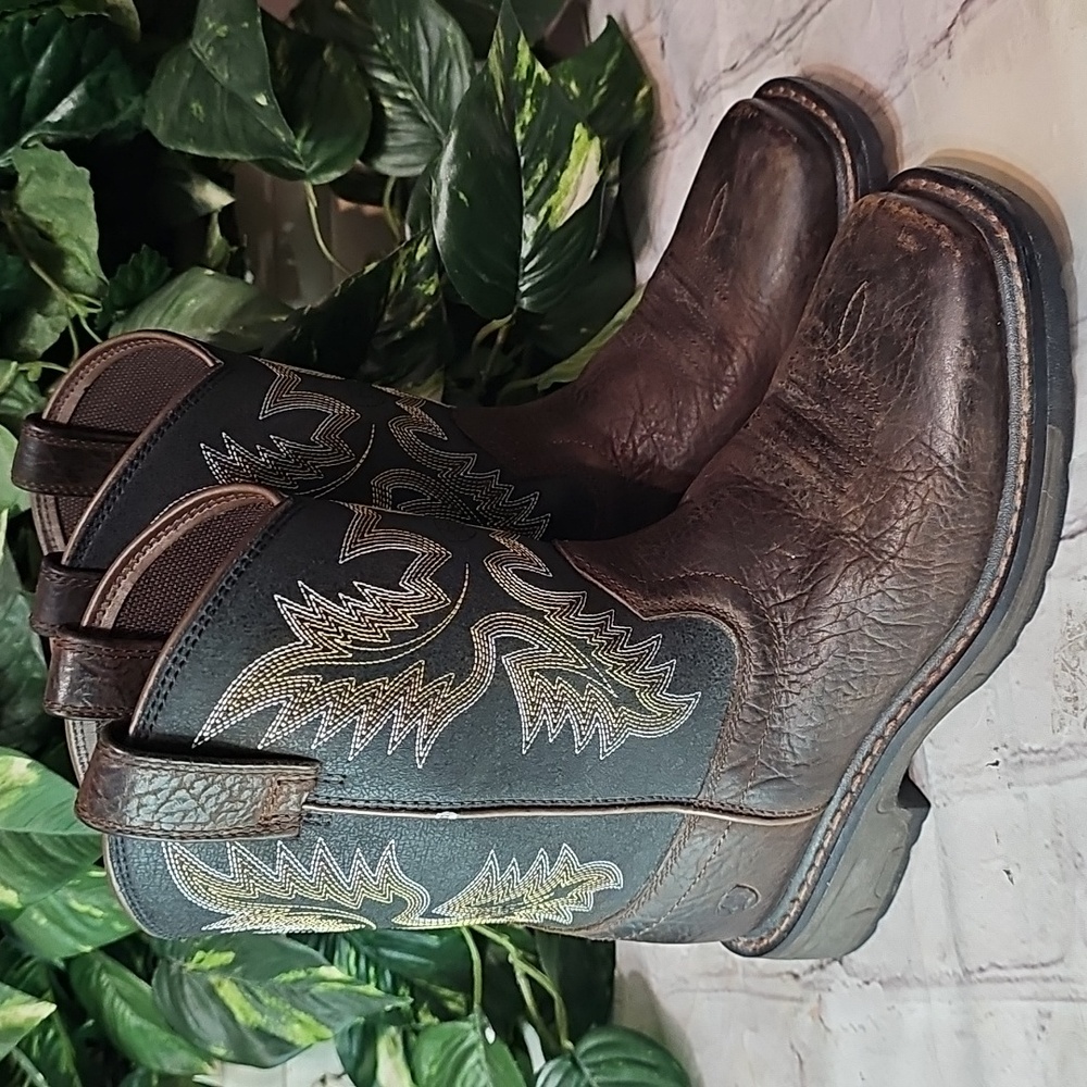 Ariat Kids' Workhog Square Toe Boots 1.5 - Picture 3 of 12
